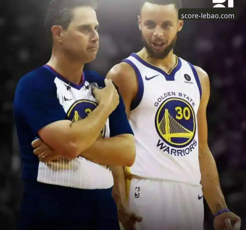 揭秘勇士险胜火箭背后的技术博弈：一次流畅的比分查询体验分析